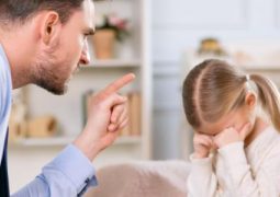 العنف الأسري ضد الأطفال